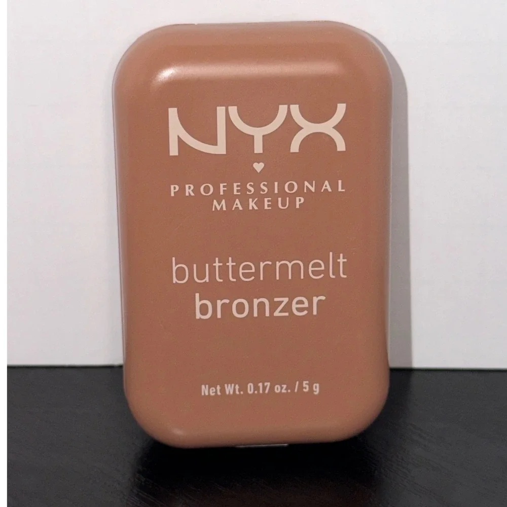 NYX Buttermelt Bronzer BMB02 All Buttad Up Light-Medium Warm 0.17oz New Sealed